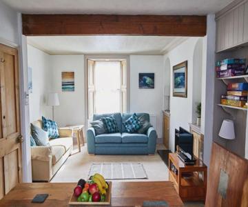 Light And Spacious House Full Of Cornish Charm