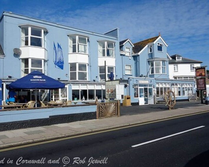 Lugger Inn