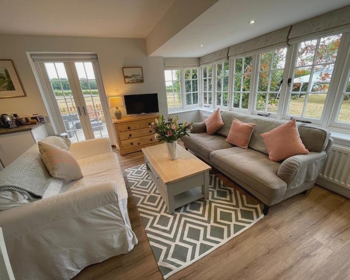 Garden flat near Goodwood with stunning views