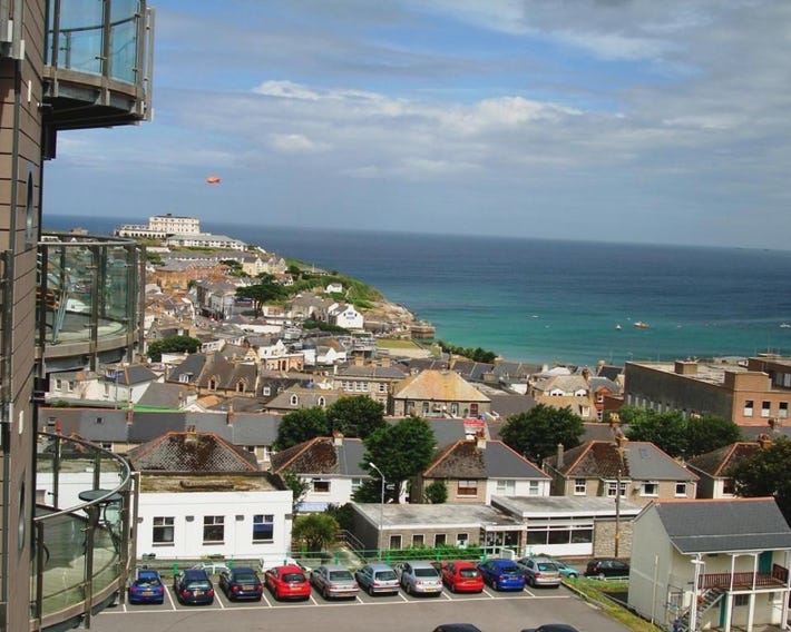 2Bed with Pool & Sea View Apartment