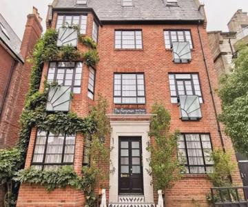 Ferryman Studio Apartments