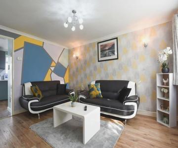 Spacious 4-bed Family House