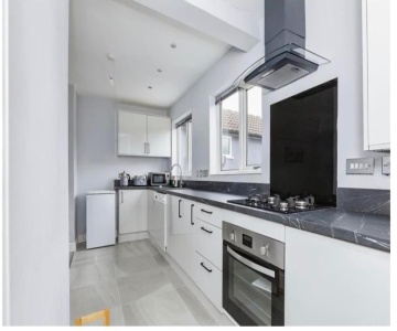3 Bedroom House In Loughborough