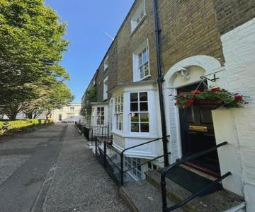 2 Bed Georgian Cottage, Ramsgate