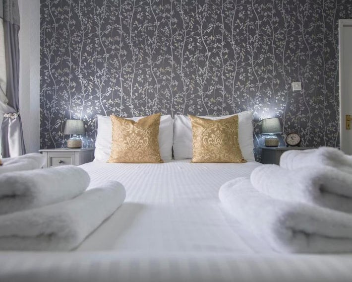The Full English Guesthouse