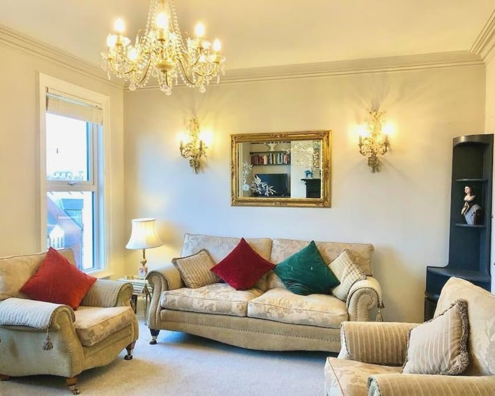 The Pirate's Palace, Whitby - Elegant, Comfy, Fun