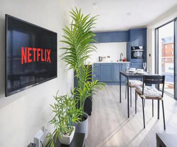 Le Mini Metro Balcony Apartment by i-Stay Whitby