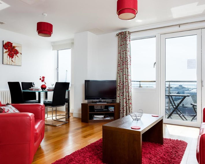 Purbecks - Superb views to Poole Harbour and Purbeck Hills