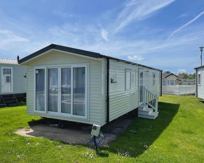 J2 static caravan at Fairway Holiday Park