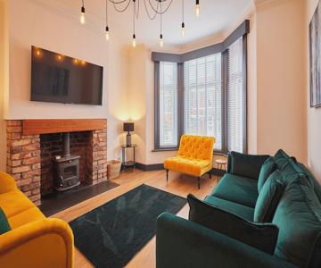 Host Stay Darcey House