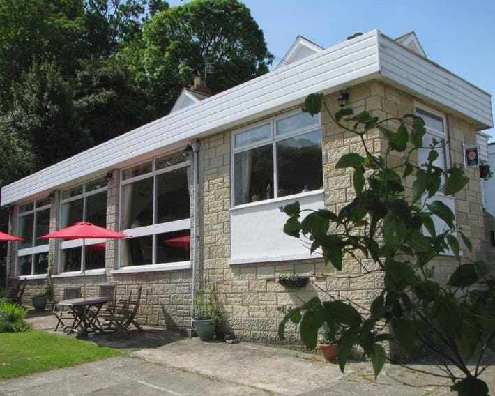 Victoria Lodge