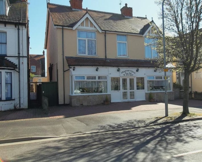 Chantry Villa Hotel