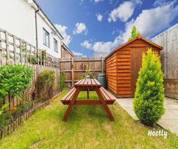 Puffin Way - Comfortable, Spacious House With Parking