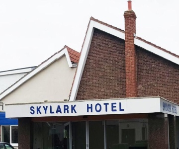 Skylark Hotel & Conference Center