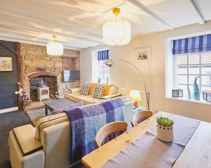 Host & Stay - Dotty's Coastal Retreat