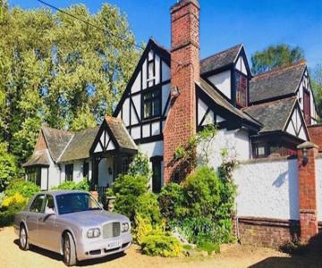 The Stanwick Hotel