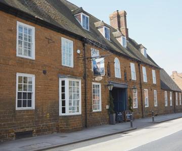 Saracens Head Hotel by Greene King Inns