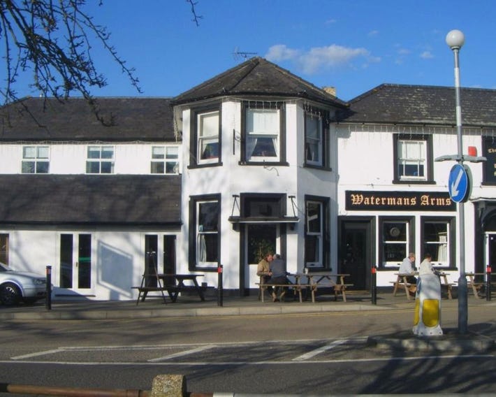 OYO The Watermans Arms Hersham