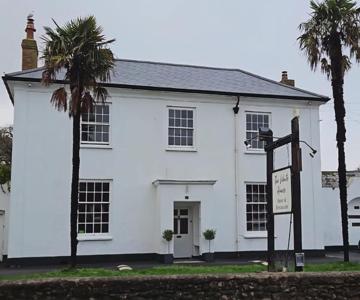 The White House Hotel