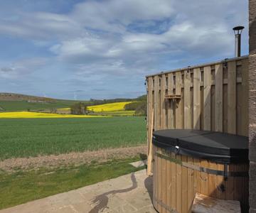 The Blacksmiths Shop hot tub Cottage