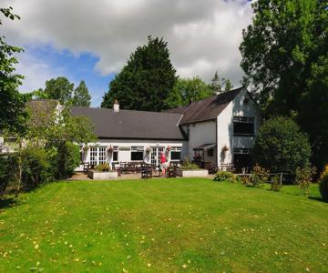 Brown Trout Inn Golf & Country Inn