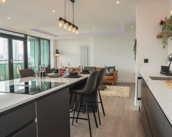 3 BDR City Centre Penthouse
