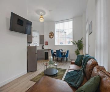 Contemporary 2 Bed Apartment -belfast East Village