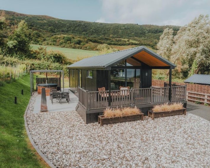 Briarfield Farm Stays - Uisce Cabin