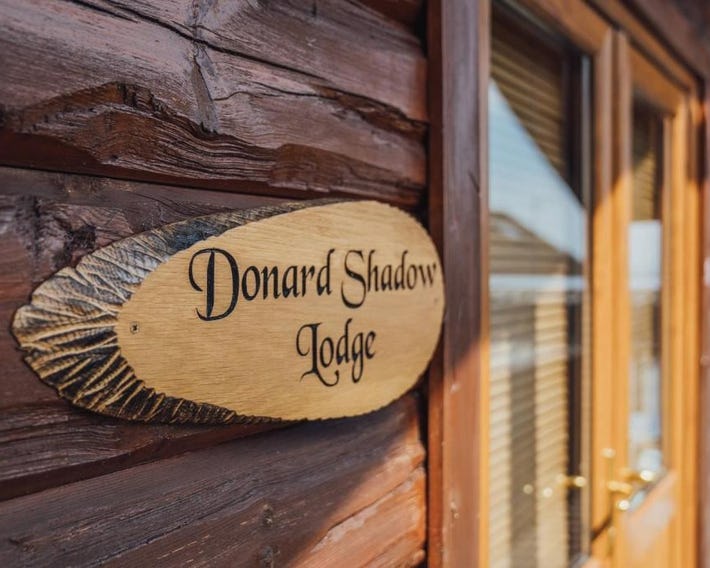 Donard Shadow Lodge