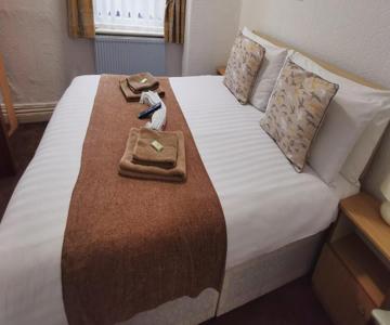 Sunnydale Hotel - Guest House