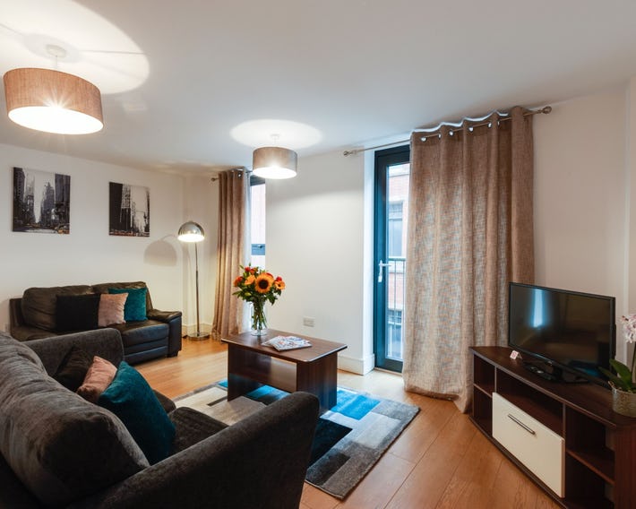Base Serviced Apartments - Cumberland Apartments