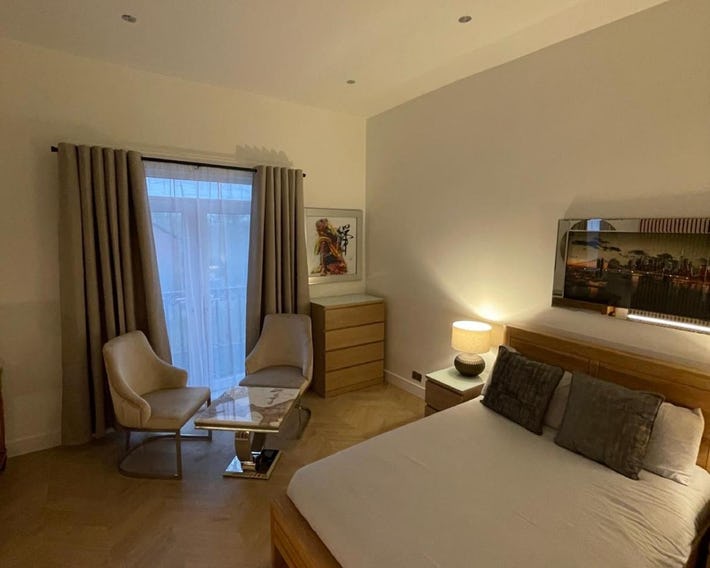 Hendham House - Near Etihad Stadium, CoOp Live Arena, AO Arena, Piccadilly Train Station & Mancheste