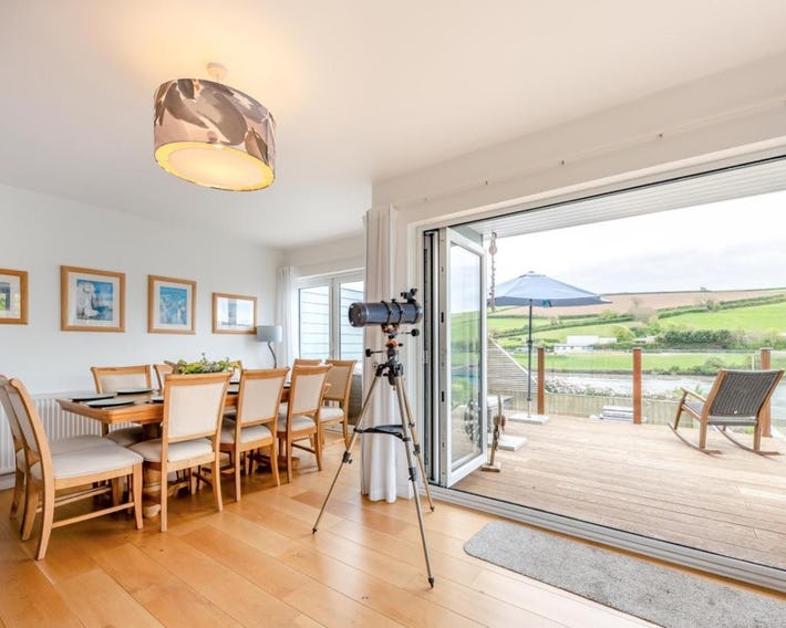 4 Bed in Frogmore oc-bc721