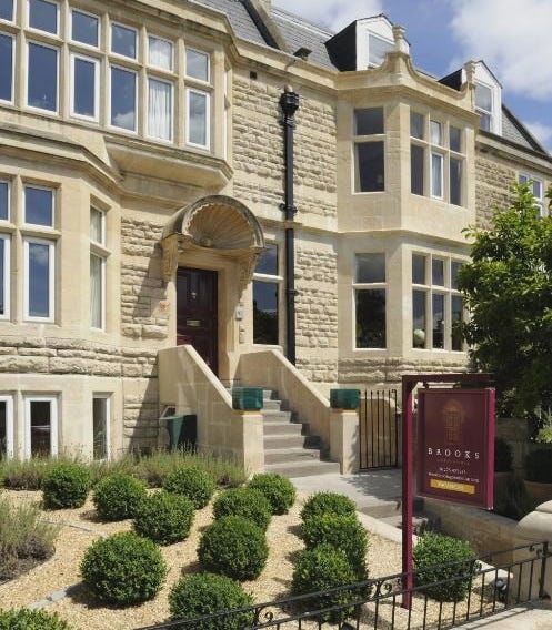 Brooks Guesthouse