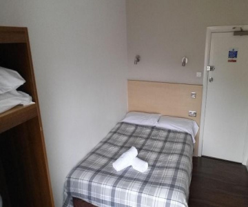 Lynden Court