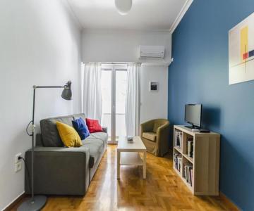 Colourful apartment under the Acropolis