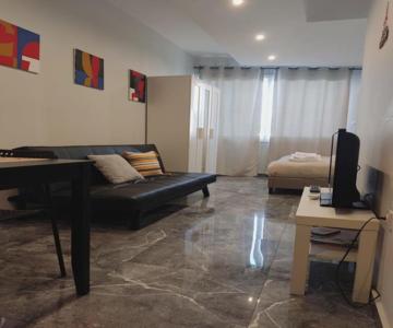 COMFY Flat, Athens city center