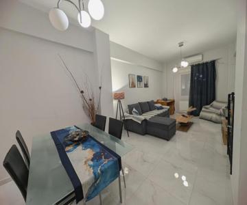 Luxury & Spacious Apartment In Athens
