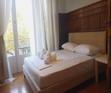 Violet Errathens Apartment - Athens Center, 7 BD, 3 BATH