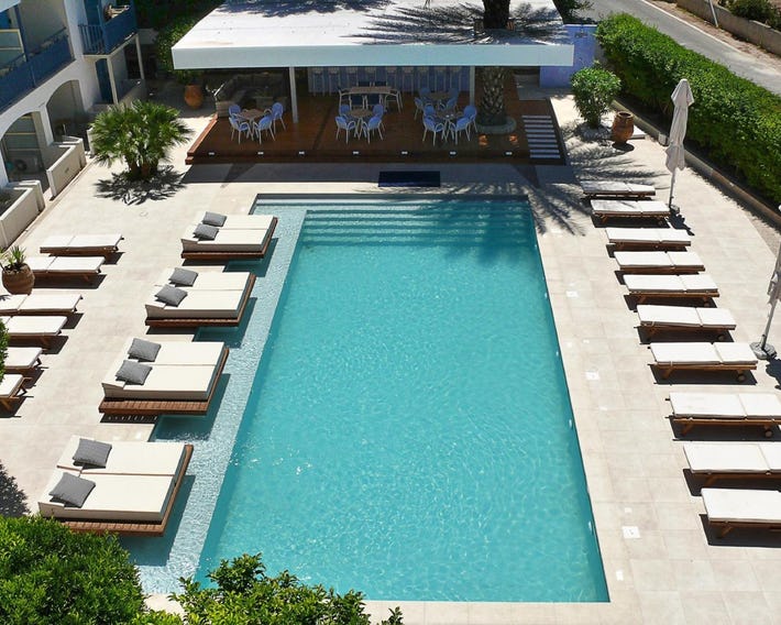 Danae Hotel