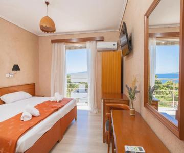 Lucy Hotel