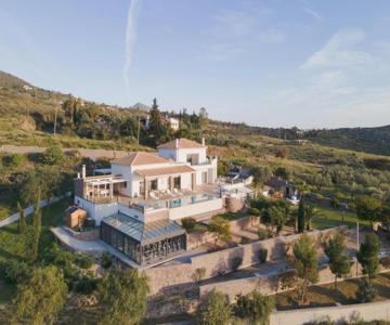 Aphea Retreat Villa
