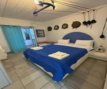 Naval Hotel Aegina