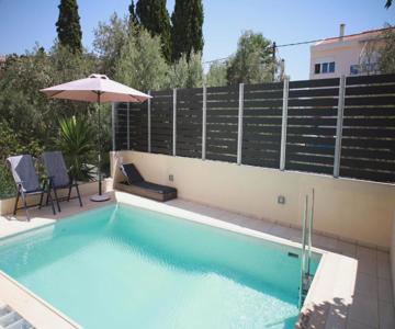 Luxury Villa with Pool in Athens Riviera