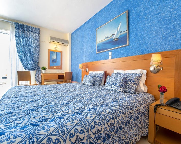 Avra Hotel