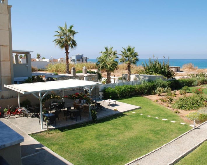 Yiannis Apartments