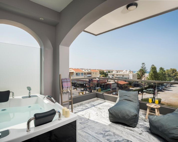 Sun Ray Luxury Aparthotel