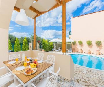 Seaside Villa Konaki