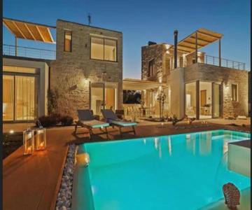 Annassa Experience Suites 2' walk from Almyrida Beach