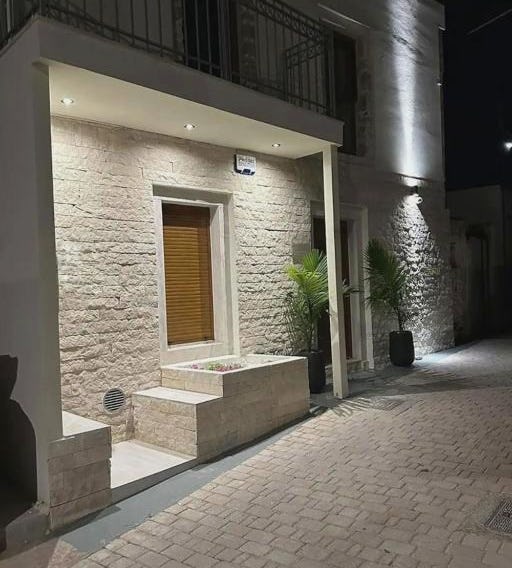 ELVIRA LUXURY APT